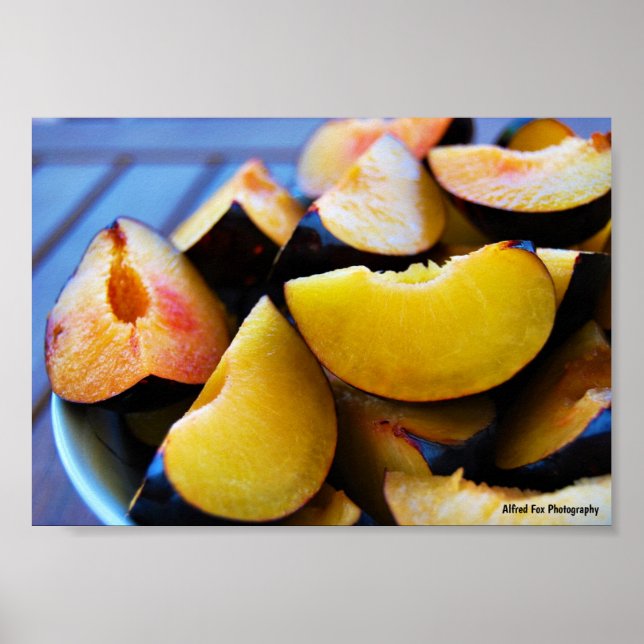 Poster Tigela de Fruta de Ameixa Fatiada (Frente)