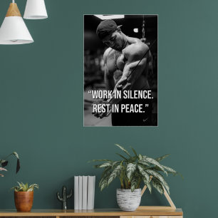 Poster Trabalhe em Silêncio Descanse em Paz Citação de Mo