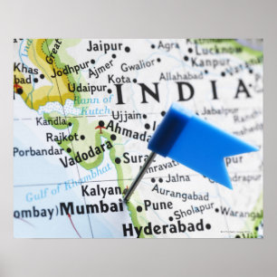 Pôster Trace o pino colocado em Mumbai, India no mapa,