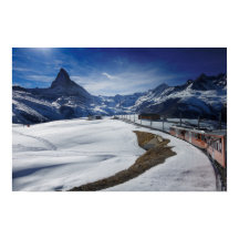 Trem de ferro da Gornergrat e Matterhorn em Zermat