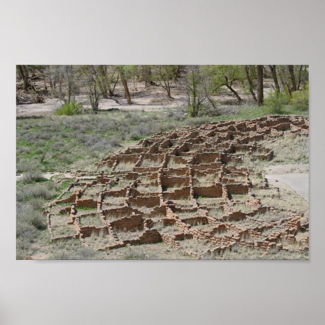 Poster Tyuonyi Ruins, Monumento Nacional Bandelier, N.M. (Frente)
