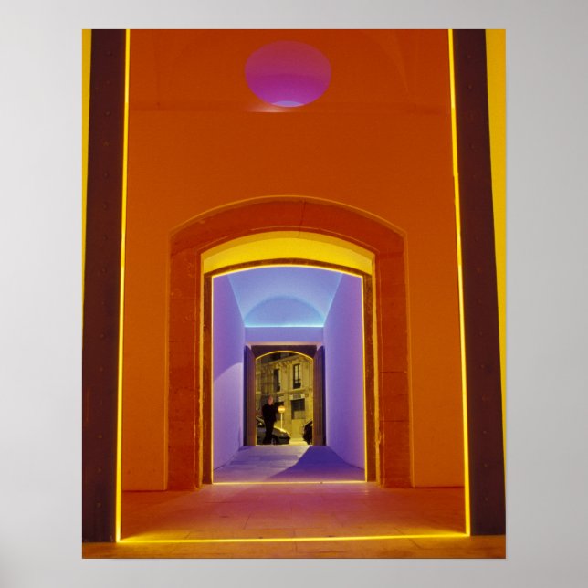 Pôster UE, Espanha, Barcelona. Entrada iluminada perto de (Frente)