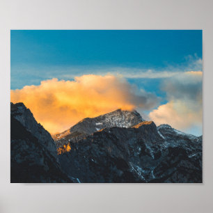 Poster Última luz sobre montanhas antes do pôr do sol