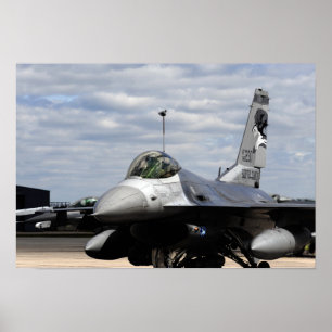 Poster Um falcão F-16 de combate