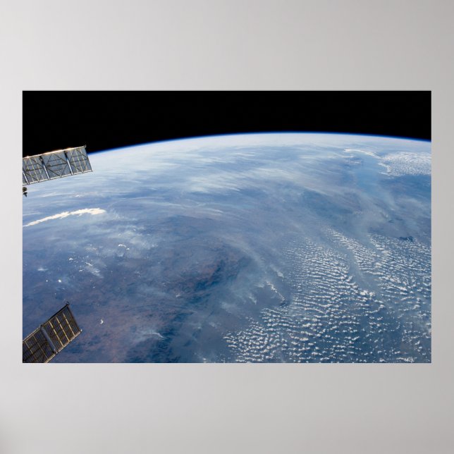 Poster Um Passeio De Fumaça Sobre A África Austral Tropic (Frente)