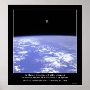 Poster Um sentido profundo do Aloneness - astronauta