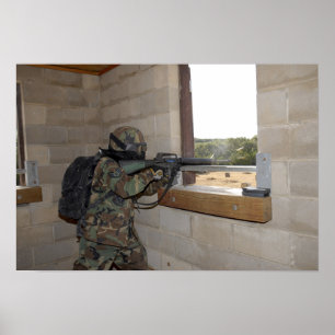 Poster Um soldado atua como força de oposição