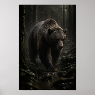 Poster Urso Pardo Caminhando pela Floresta Escura Arte da