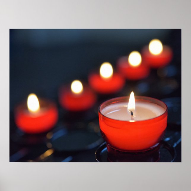 Pôster Velas de igreja acesas (Frente)