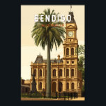Poster Viagem Art Vintage da Austrália de Bendigo<br><div class="desc">Design de viagem do vetor retro Bendigo Bendigo é cidade de Victoria, Austrália. Originalmente uma cidade de boom de correria do ouro, é o lar da mina Dourada de Deborah Central do médio dos anos 1900.</div>