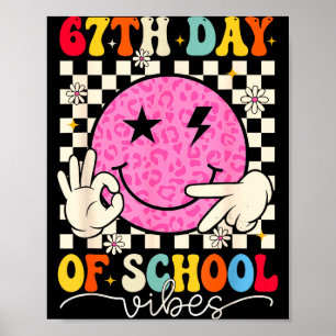 Poster Vibrações do 67º Dia de Escola Engraçado Seis Sete