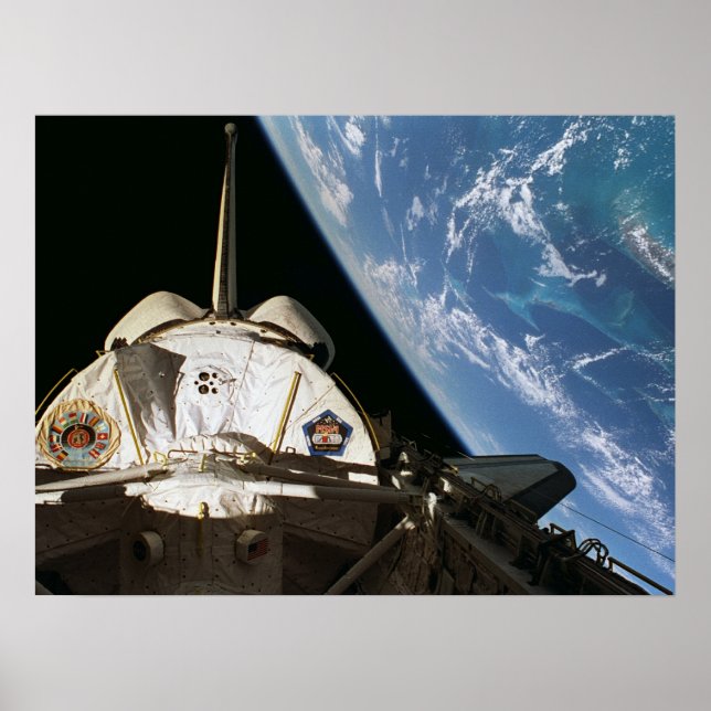Poster View of Earth from Space Shuttle Columbia (Frente)