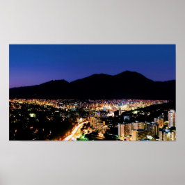 Poster Visão noturna da cidade de Caracas e da montanha A