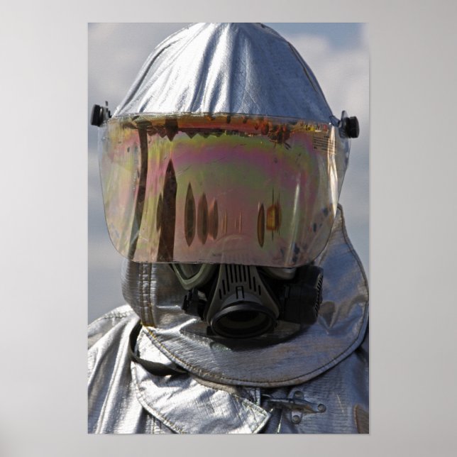 Pôster Vista aproximada de um bombeiro (Frente)