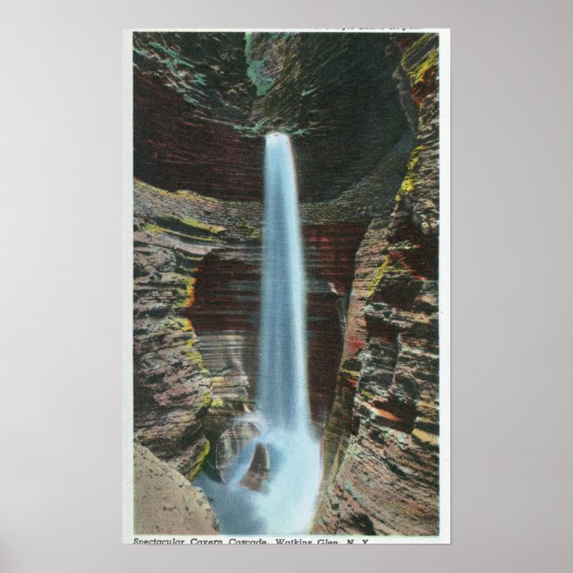 Poster Vista da Cascata Espetacular da Caverna (Frente)