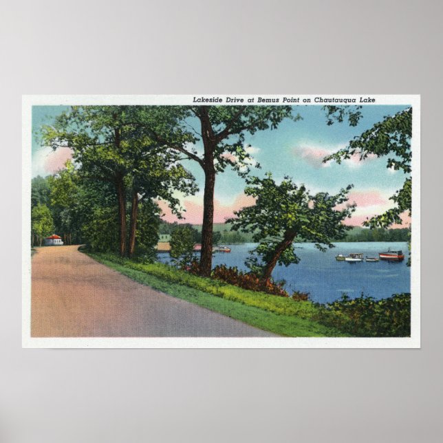 Poster Vista de Lakeside Drive ao longo do lago de Chauta (Frente)