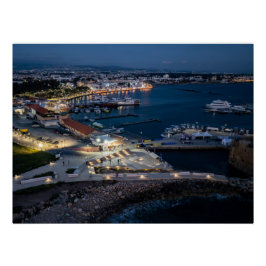Pôster Vista do drone do porto de Paphos à noite, Chipre