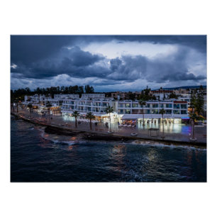 Pôster Vista do drone do sotaque de Paphos à noite