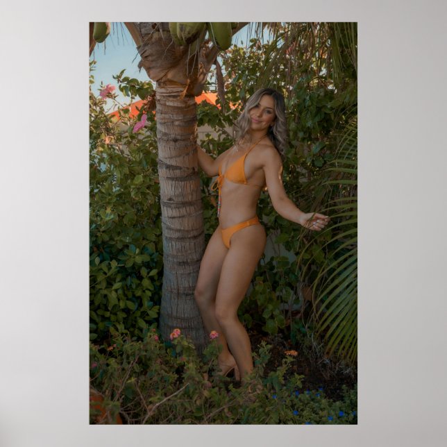 Poster Woman In Orange Bikini By Tropical Palm Tree (Frente)