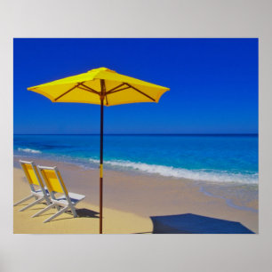 Pôster Yellow beach umbrella and chairs on pristine