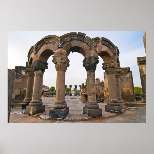 Pôster Zvartnots Cathedral Ruins (Frente)