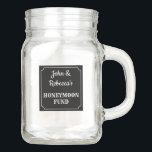Pote De Vidro Mason Jar do Fundo Honeymoon<br><div class="desc">Um pote de fundo de lua de mel personalizado.  Nomes personalizados.</div>