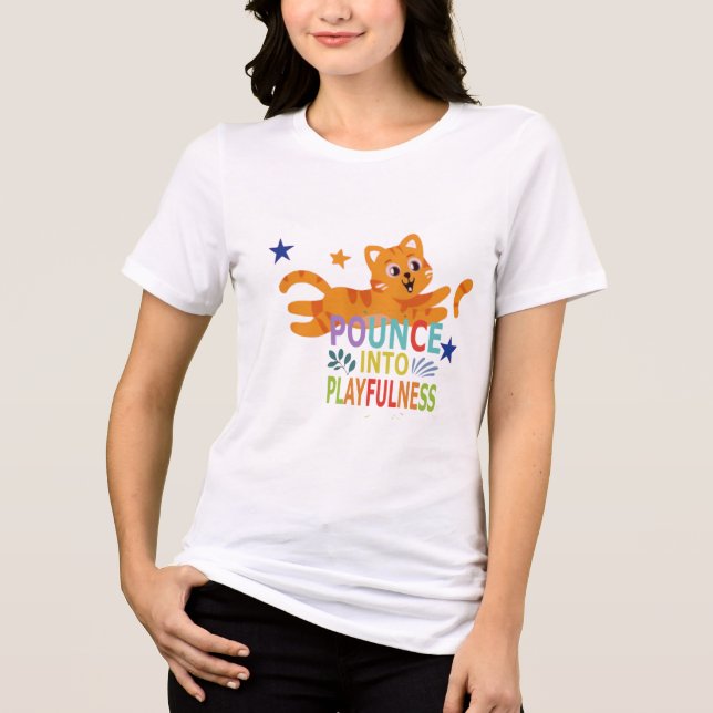 “Pounce on the Awesome – Catitude Tee” (Frente)