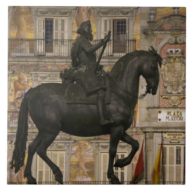 Praça Mayor com estátua de Filipe III, Madrid, (Frente)