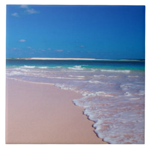 Praia de areia rosa na Baía de Conch, Ilha do Gato