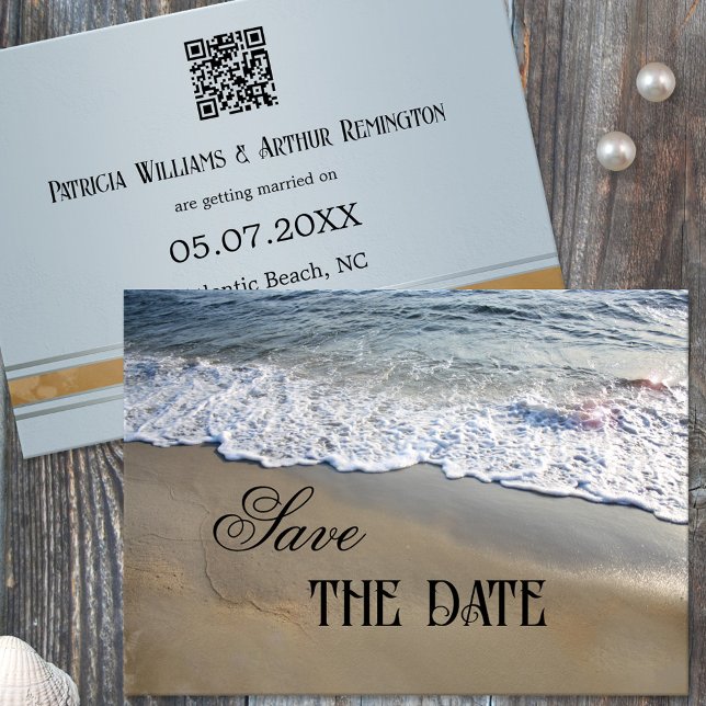 Praia Simples Elegante Salve o Cartão de Data (Save the Date card featuring waves on the beach on the front and a dusty blue design on the back)