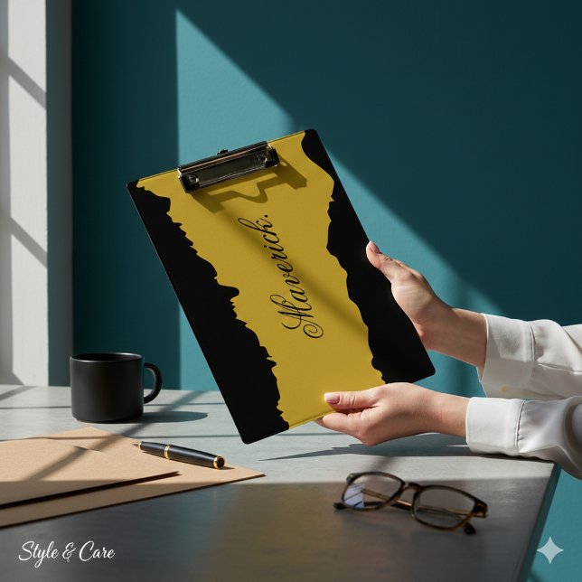 Prancheta preta e dourada M com nome exibido (Black and Metallic Gold Clipboard with Displayed Name)