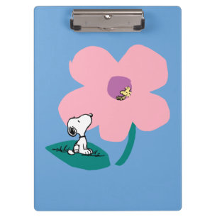 Pranchetas Amendoins   Ilustração da Flor Rosa-Rosa Natural