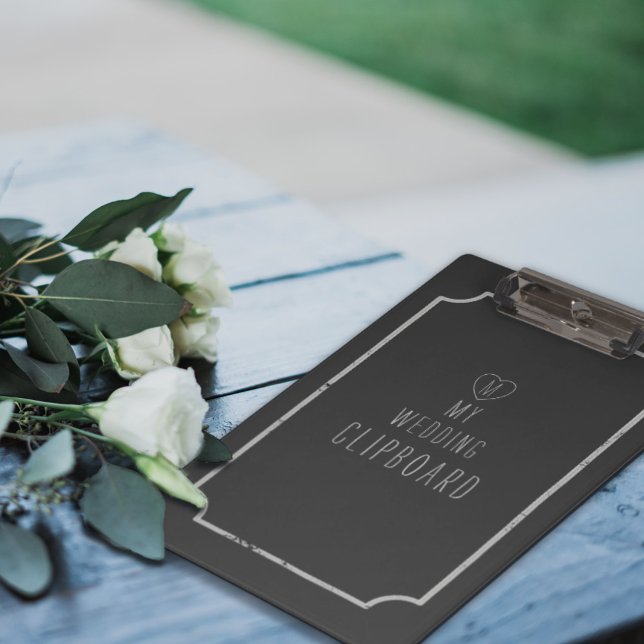 Pranchetas Área de Transferência de Casamento de Chalkboard (Add your initial to the chalk heart. Perfect gift for the organized bride or wedding planner)