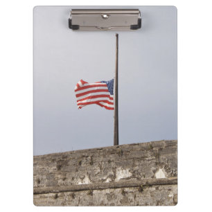 Pranchetas Bandeira dos Estados Unidos em Half Mast