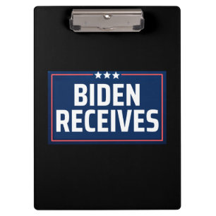 Pranchetas Biden Recebe
