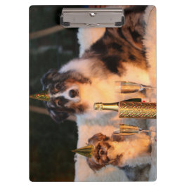 Pranchetas Cães Celebrando Ano Novo