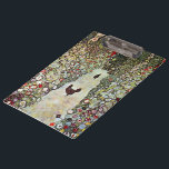 Pranchetas Caminho do Jardim com Galinhas, Gustav Klimt, Art<br><div class="desc">Jardim com Galinhas (1916) de Gustav Klimt é uma pintura de arte vitoriana do simbolismo das belas artes. Uma cena natural com galinhas no quintal do jardim de flores em uma fazenda. Sobre o artista: Gustav Klimt (1862-1918) era um pintor simbolista austríaco e um dos membros mais proeminentes do movimento...</div>