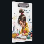 Pranchetas De Volta À Escola I Science 1<br><div class="desc">Apresentando nossa encantadora Área de Transferência com ilustrações de ciência e um nome de cobrir personalizado! Adicione um toque de personalidade às suas anotações e esboços com esta Área de Transferência deliciosa e durável. Perfeito para estudantes,  professores ou qualquer pessoa que ame designs de ciência.</div>