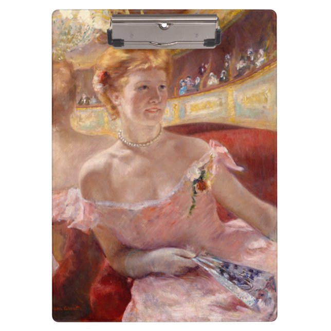 Pranchetas Mulher Americana com Colar Pérola e Vestido Rosa (Frente)