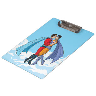 Pranchetas Os dois super-heróis de Slipperyjoe beijando perso
