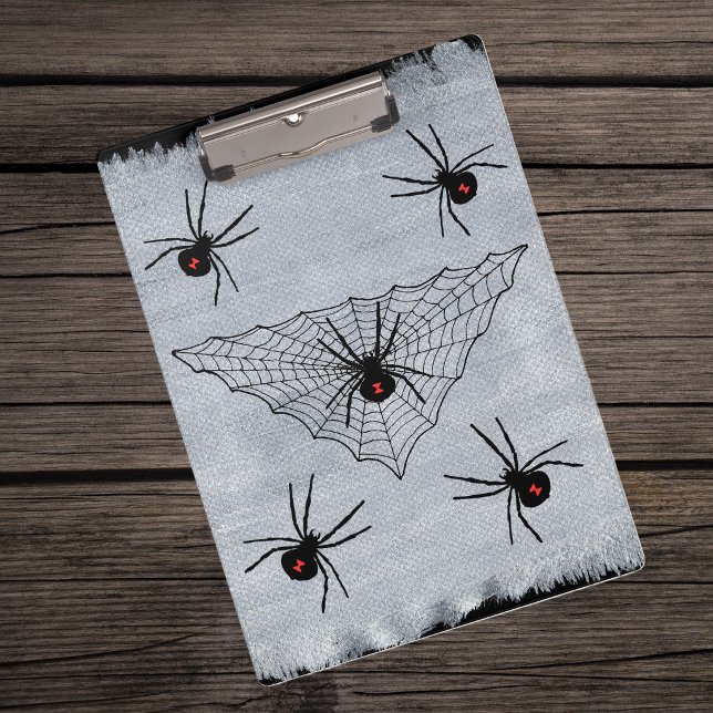 Pranchetas Teia de Aranha Viúva Negra Halloween Gótico (Black widow spiders red hourglass markings spider web on black and white clipboard.)