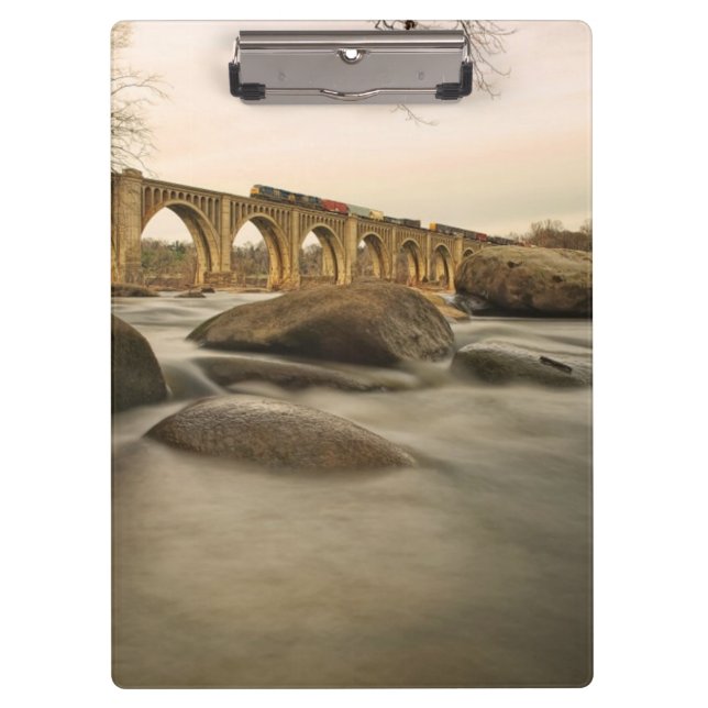 Pranchetas Trem sobre James River (Frente)