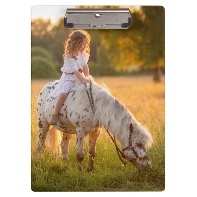 Pranchetas uma menina e seu pônei (Frente)