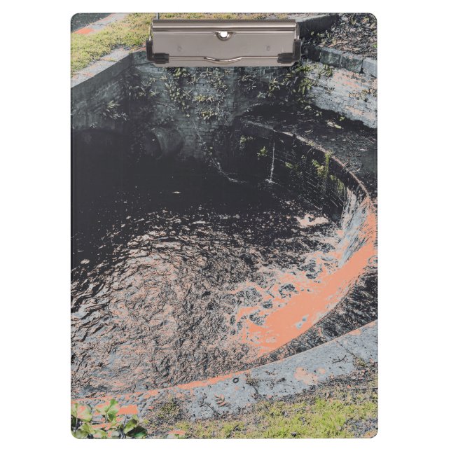 Pranchetas Uma Piscina de laranja em Welshpool (Frente)