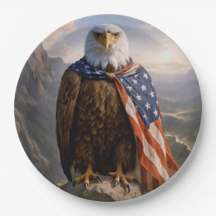 Prato De Papel Águia-Careca Vestindo uma Cape da Bandeira America