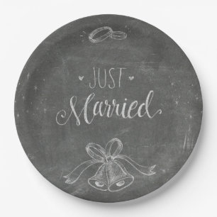 Prato De Papel Anéis e Sinos de Casamento de Chalkboard de recem