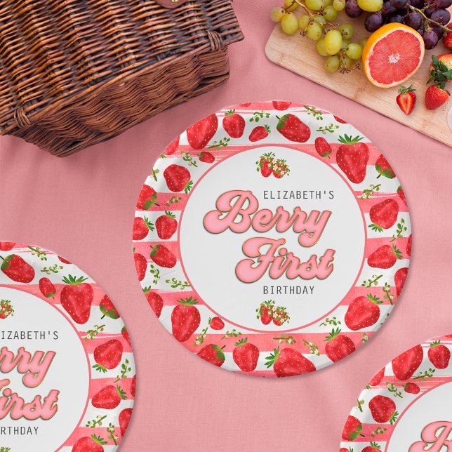Prato De Papel Aniversário de Morango Branco Rosa Moderno Berry P (Criador carregado)