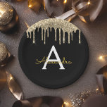 Prato De Papel Aniversário do Monograma de Lâminas Negras e Ouro<br><div class="desc">Negra - Cintura Cinzenta Ouro e Aniversário Elegante Esmagador, Recepção de Casamentos, Chuva De Brida, Chuveiro De Bebê ou Chapas De Papel De Bachelorette. Essas Casas de Casamento, Chá de panela ou Festa de aniversário podem ser personalizadas para incluir seu nome inicial e próprio. Entre em contato com o designer...</div>