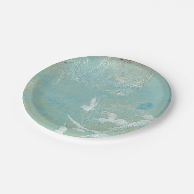 Prato De Papel Aves Brancas Voando Através Do Céu Azul (Inclinado)