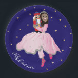 Prato De Papel Ballerina Clara Placa de Papel de Cabelo Escuro de<br><div class="desc">Aproveite este prato personalizado de "Nozes Ballerina de Natal", bem para as suas guloseimas de Natal! Os design podem ser editados e/ou transferidos para outros produtos do Zazzle. A cor de fundo pode ser alterada. Obrigados para parar e comprar. Seu negócio é muito apreciado. Comentários e sugestões são sempre bem-vindos....</div>